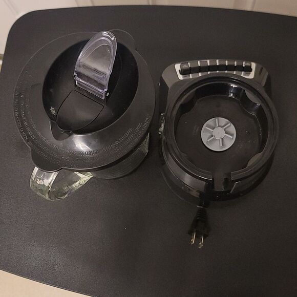 HAMILTON BEACH WAVE CRUSHER 14 SPEED GLASS JAR BLENDER - Picture 12 of 16